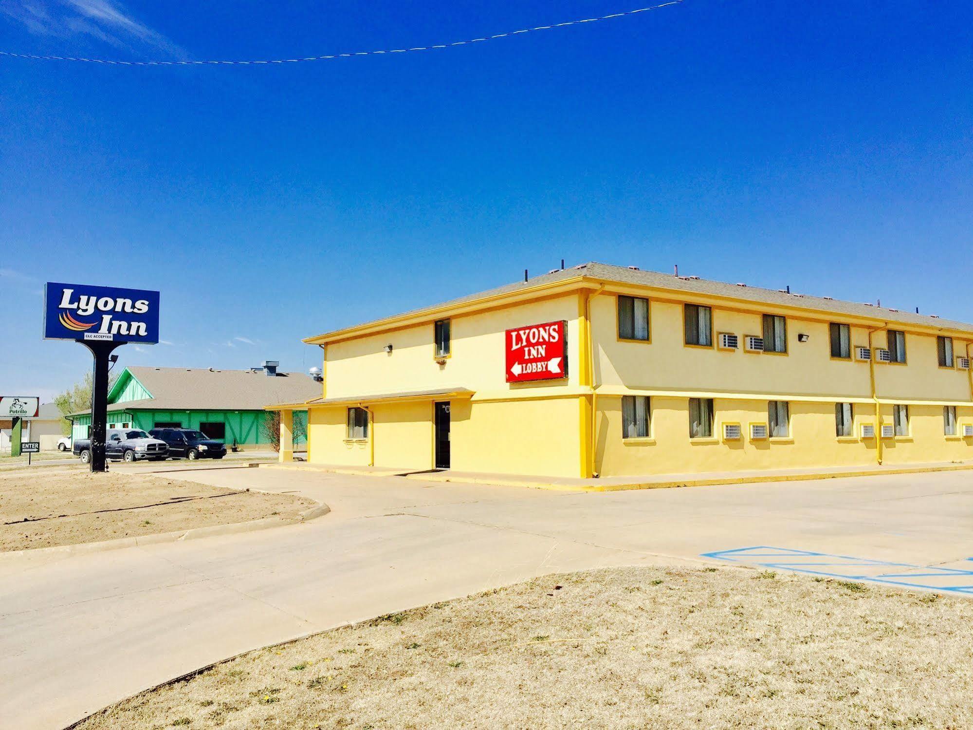 Lyons Inn Exterior photo